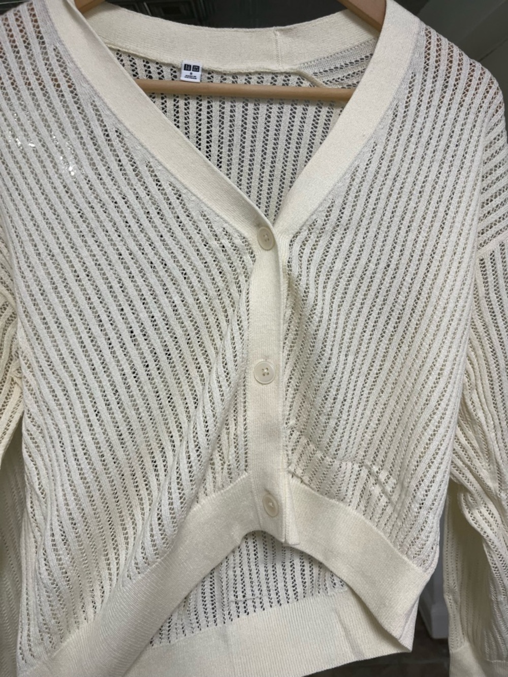 Uniqlo Cream Open-Weave V-Neck Cropped Button Cardigan